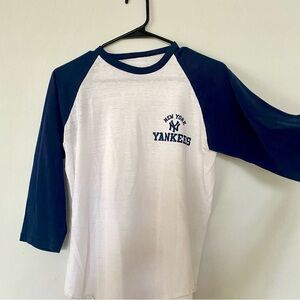 New York Yankees Raglan Shirt